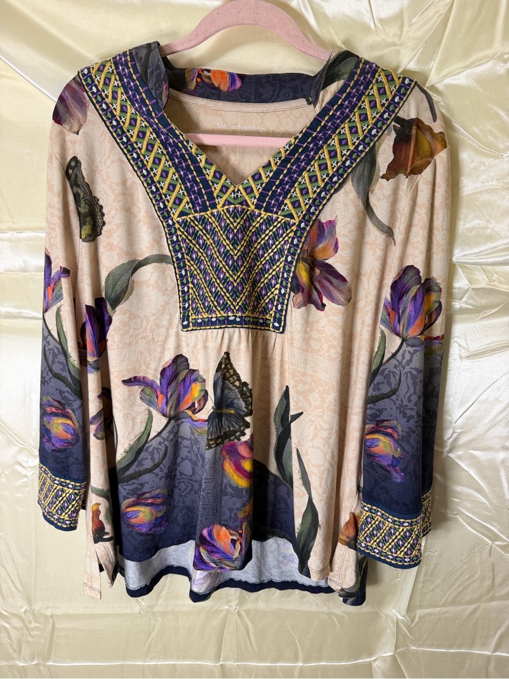 Soft Surroundings 1X Tunic Top Floral Butterfly Embroidered Boho V Neck Rayon